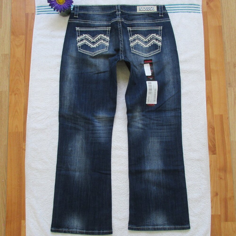 New ROCK & ROLL Cowgirl Jeans Size 32 x 30 Low Rise Boot Cut Denim - Picture 9 of 13